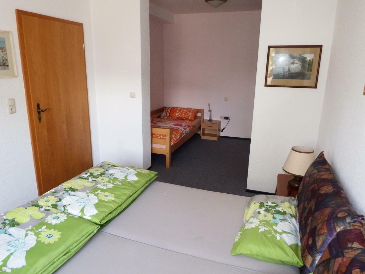 Nette Ferienwohnung Mit Eigenem Eingang Und Sonnenterrasse Idstein Eksteriør billede