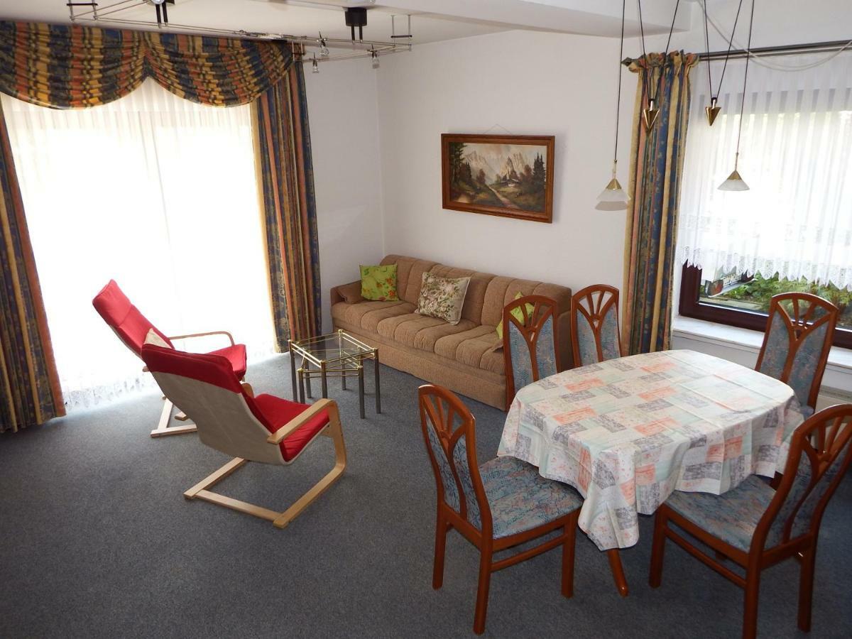 Nette Ferienwohnung Mit Eigenem Eingang Und Sonnenterrasse Idstein Eksteriør billede